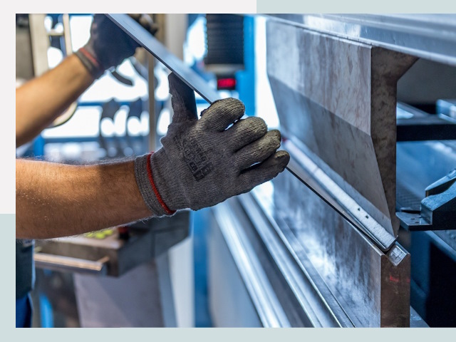 Гибка металла в Сосновом Бору